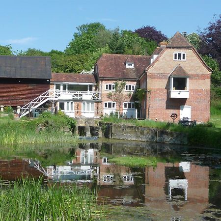 Apartamento Salisbury Old Mill House Exterior foto